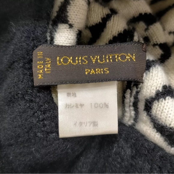 Auth Louis Vuitton 100% Cashmere Gray White Monogram Bonnet Hat Snow Cap - Picture 8 of 8